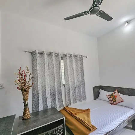 The Aruj Home Stay Kolhapur Exterior photo
