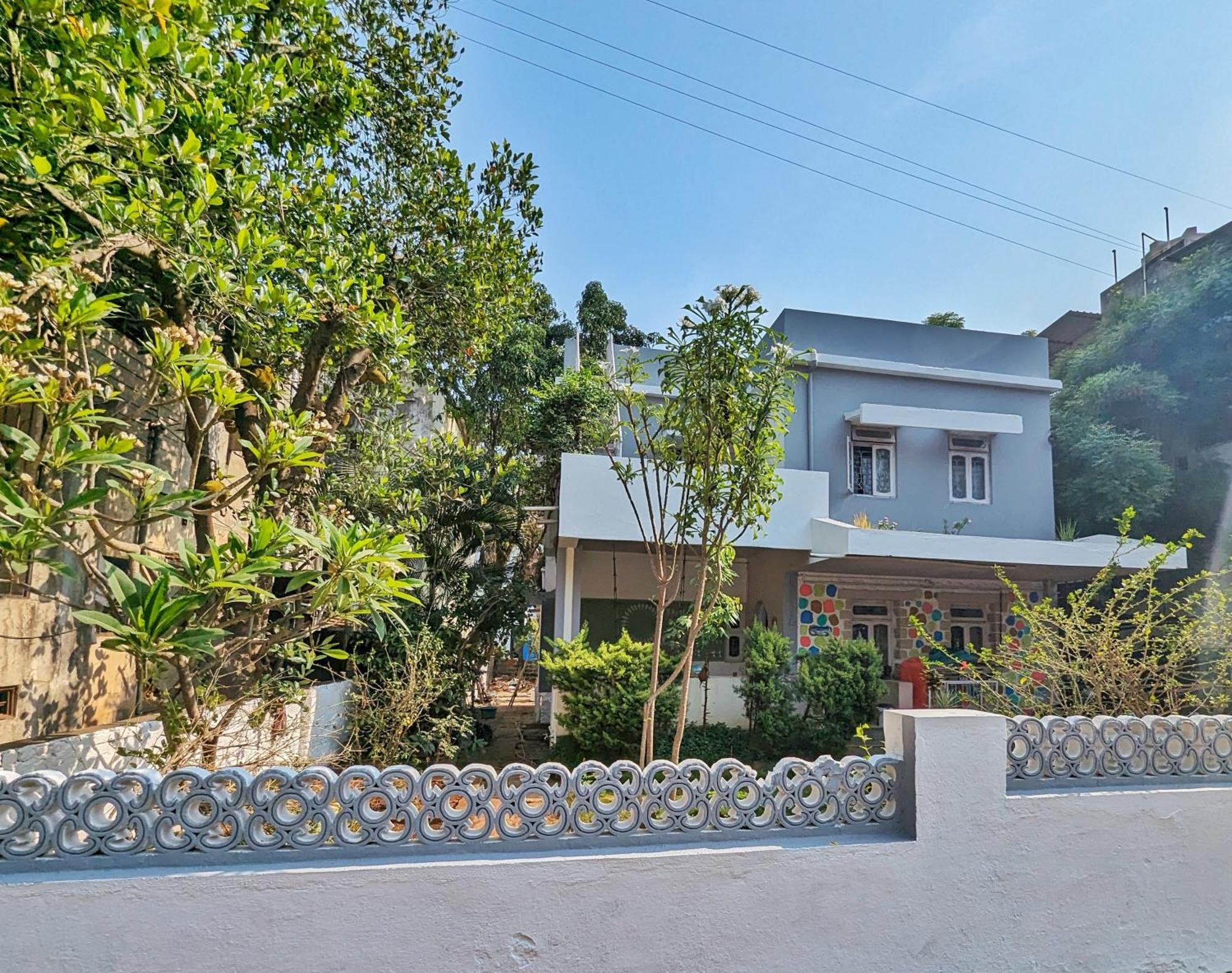 The Aruj Kolhapur